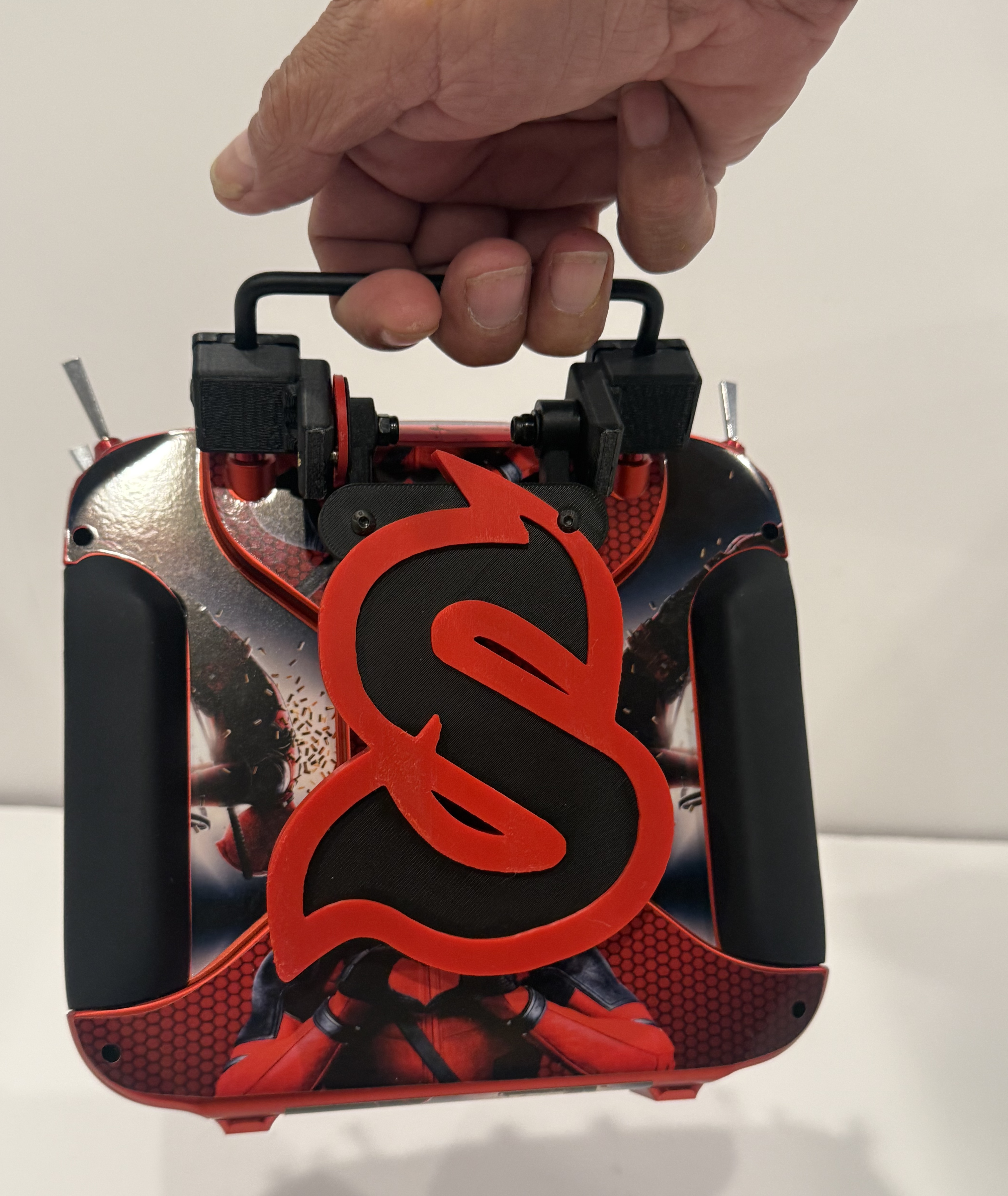Spirit WAVE carrying handle clearance with the stand installed